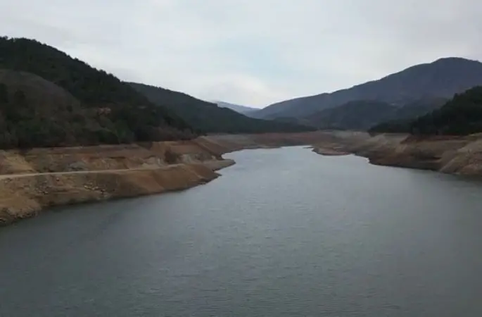 Uludağ’a kar yağdı, barajların doluluk oranı az da olsa arttı