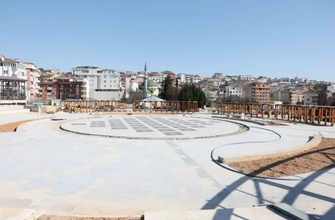 25 bin metrekarelik Çayırova Kent Meydanı projesinde sona yaklaşılıyor
