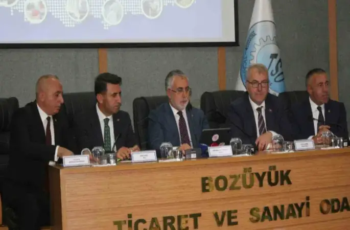 Bakan Işıkhan: "Üniversite öğrencileri esnek ve part time çalışabileceklerdir"