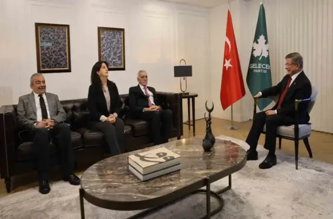 DEM Parti İmralı Heyeti, Ahmet Davutoğlu ile görüştü