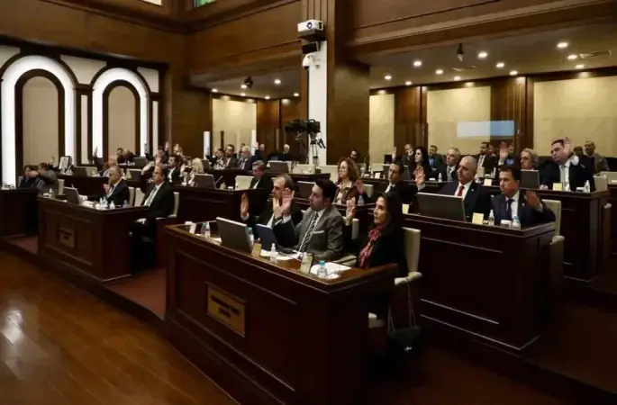 Araç trafiğine kapalı alanları kullanan moto kuryelere 2 bin 953 TL ceza kesilecek