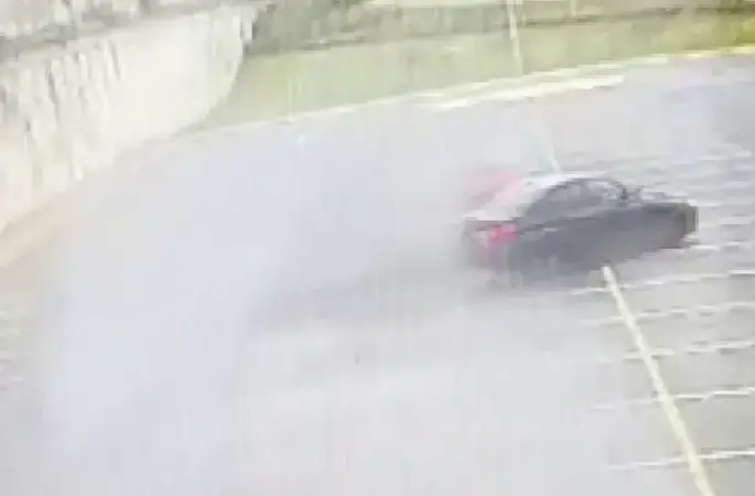 Drift atan kadın sürücüye para cezası