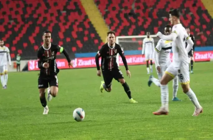 Ziraat Türkiye Kupası: Gaziantep FK: 1 - İstanbulspor: 0 (İlk yarı)