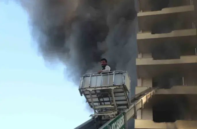 Alanya’da 12 katlı inşaatta korkutan yangın