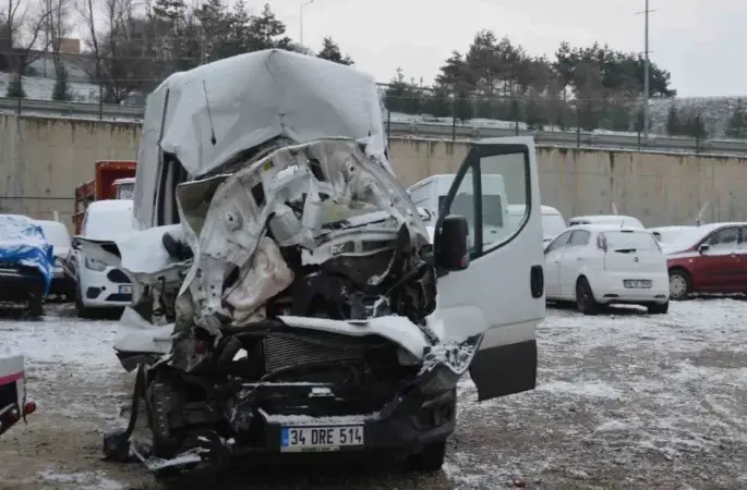 Samsun’da feci kaza: Anne-kız öldü, baba-oğul yaralı