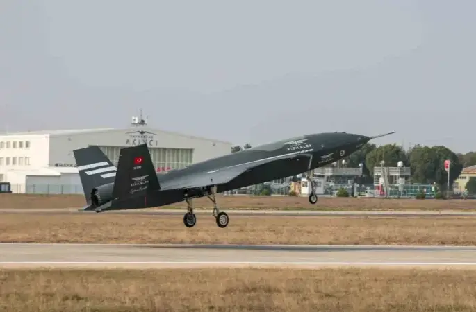 Bayraktar Kızılelma’nın uçuş testleri başarıyla devam ediyor