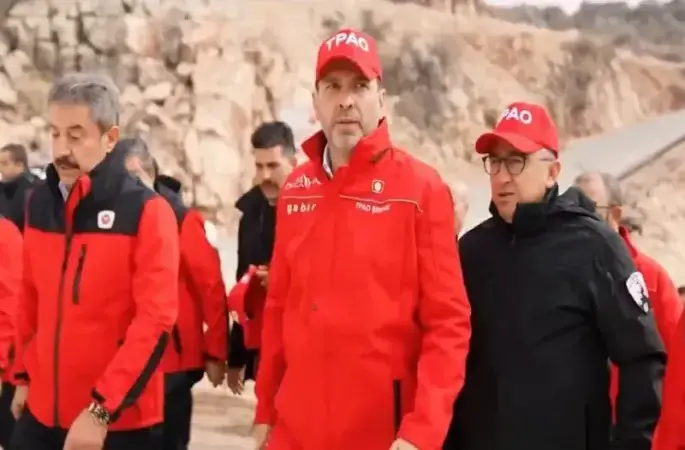 Bakan Bayraktar: "Gabar’da günlük petrol üretimi 78 bin varile ulaştı"