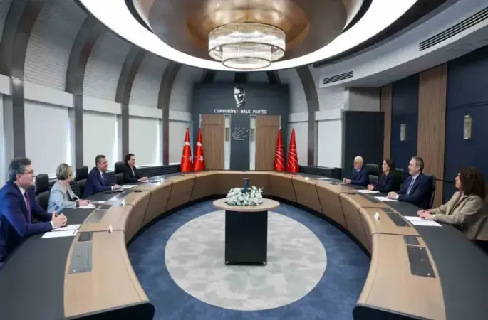 DEM Parti’den CHP’ye ziyaret