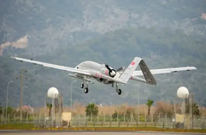 Bayraktar TB3 SİHA’dan Süpersonik füzeyle tam isabet