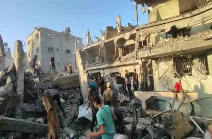 İsrail Gazze’de mülteci kamplarını ve camiyi hedef aldı: 35 ölü