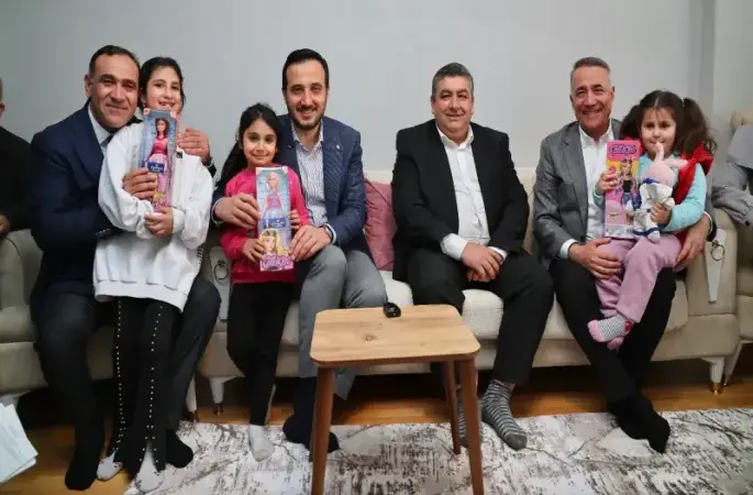 AK Parti İstanbul’dan 2 milyon üyeye kapı kapı ziyaret