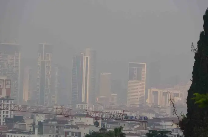 Anadolu Yakası’nın alçak kesimlerinde kirli hava etkili oldu