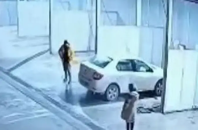 Akaryakıt istasyonunda heyelan: 3 kişi hayatını kaybetti