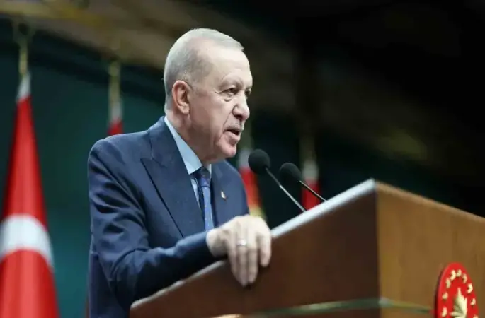 Cumhurbaşkanı Erdoğan: "İstanbul, sizin siyasi ikbal heveslerinize kurban edilecek bir şehir değildir"