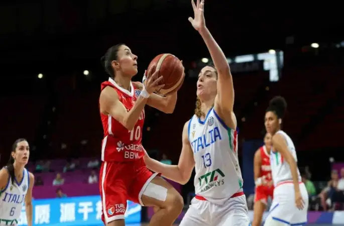 A Milli Kadın Basketbol Takımı, çeyrek finalde İtalya’ya kaybetti