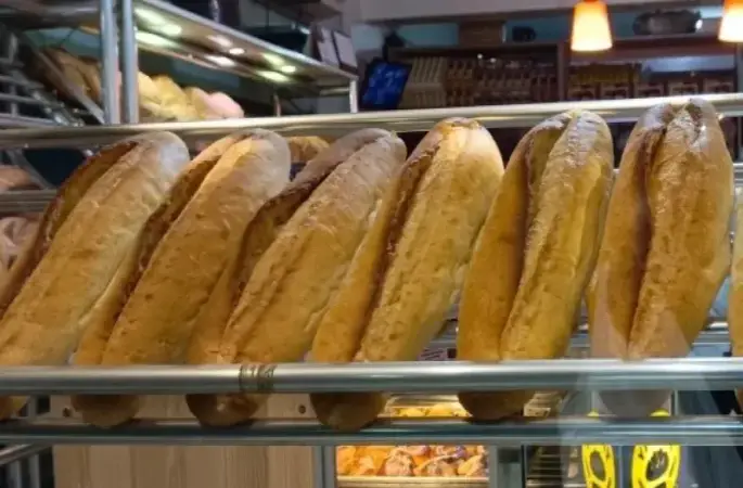 İzmir’de ekmeğe zam: 200 gram ekmek 15 TL oldu