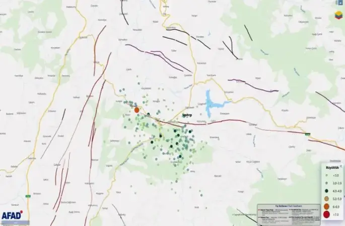 Balıkesir’de 6.1 büyüklüğündeki depremin ardından 237 artçı deprem meydana geldi