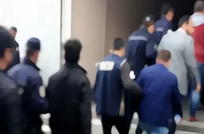 İstanbul merkezli 8 ilde bahis operasyonu: 24 gözaltı