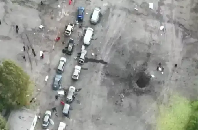 KENDİ ÜLKESİNİ BOMBALADI!!