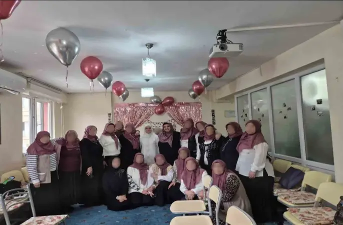 71 Evler Merkez Cami Kur’an Kursunda Hafızlık İcazet Merasimi yapıldı
