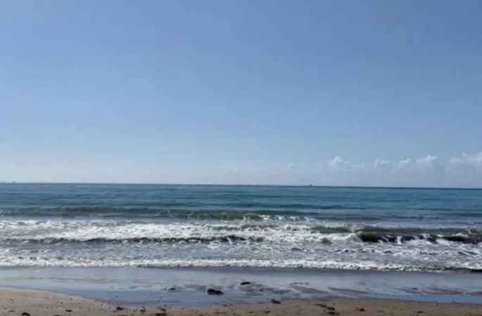 Antalya açıklarında gemi battı arama kurtarma devam ediyor