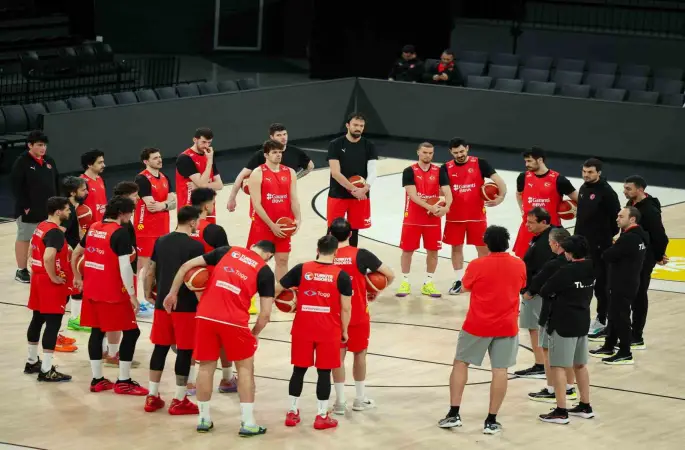A Milli Erkek Basketbol Takımı, Sırbistan maçı hazırlıklarına başladı
