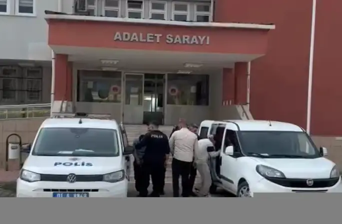 Adana’da uyuşturucu operasyonu: 2 tutuklama
