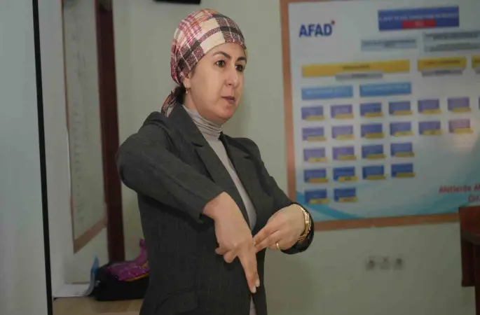 AFAD personeline yönelik işaret dili eğitimine başlandı
