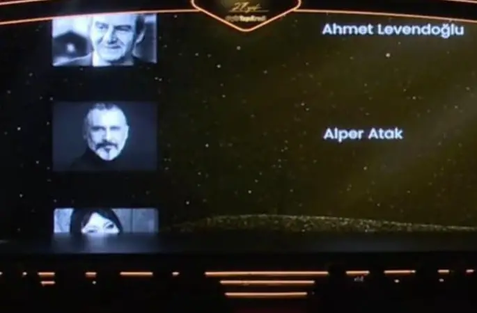 Afife Jale Tiyatro Ödülleri'nde akılalmaz hata: Oyuncu Alper Atak hayatını kaybedenler arasında anıldı