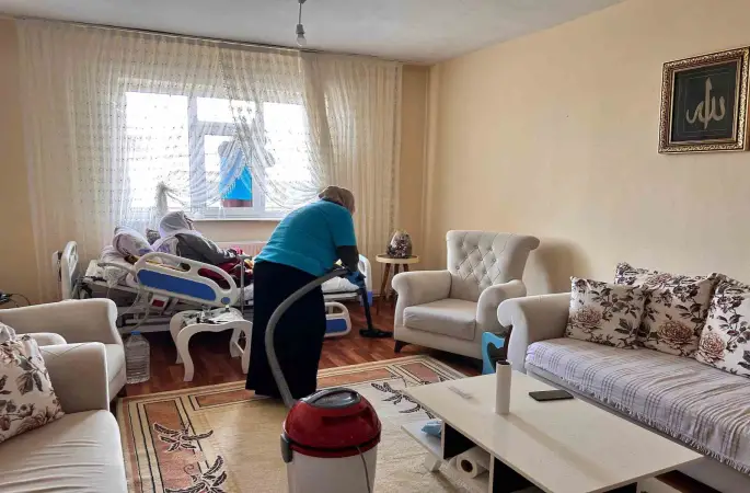 Ağrı’da "Vefa Projesi" kapsamında bin 58 vatandaşa evde temizlik hizmeti
