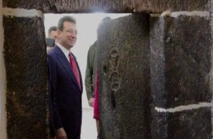  Ahmet Sevim’den Ekrem İmamoğlu’na Sert Eleştiri: "Şehitlerimizin Anısına Saygısızlık"