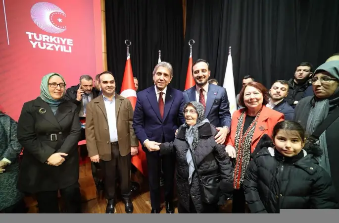 AK Parti İstanbul İl Başkanlığında bayramlaşma programı
