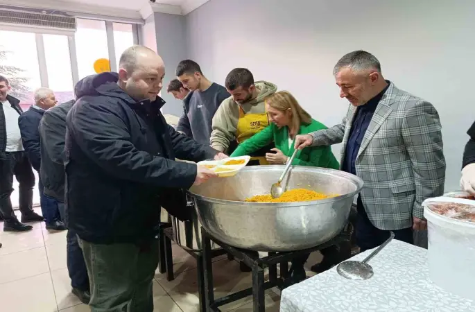 AK Parti Pazaryeri teşkilatı iftarda buluştu
