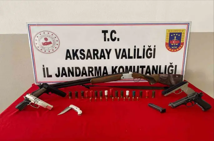 Aksaray’da jandarmadan kaçak silah operasyonu
