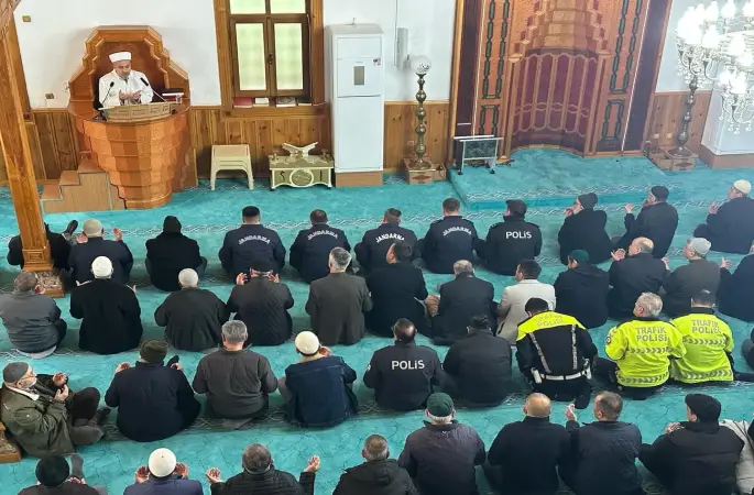 Alaplı’da şehitler için 450 hatim duası
