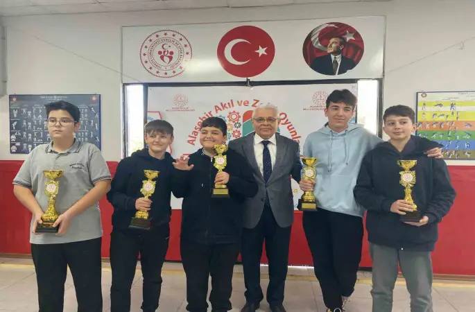 Alaşehir’de 81 öğrenci ilçe şampiyonluğu için yarıştı
