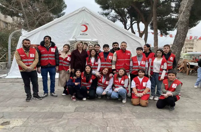 Alaşehir’de hayırseverler iftar bağışı için yarıştı
