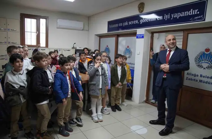 Aliağa Belediyesi Zabıta Müdürlüğü minik misafirlerini ağırladı
