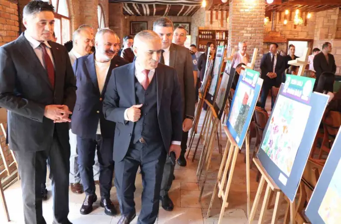 Aliağa’da deniz sevgisi temalı yarışmanın ödülleri sahiplerini buldu
