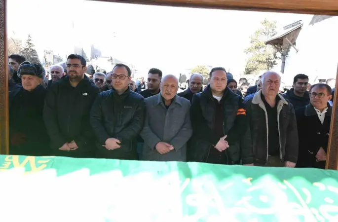 Alper Eminoğlu’nun anne acısı
