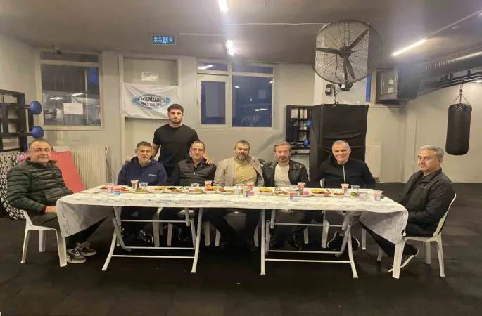 Altunizade Boks Kulübü, geleneksel iftar programında bir araya geldi
