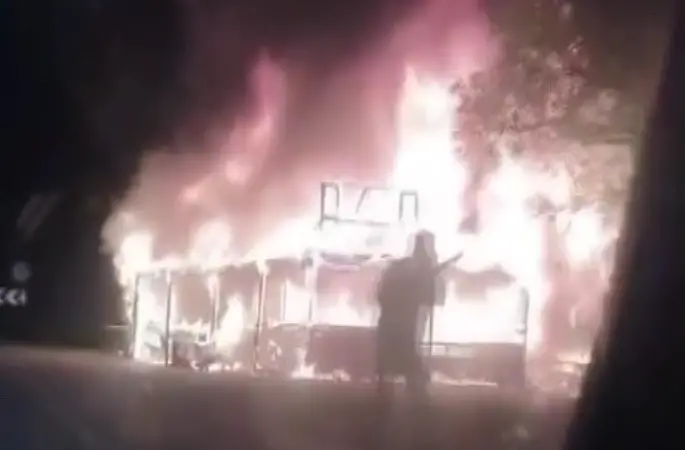 Amasya’da manav tezgahı alev topuna döndü
