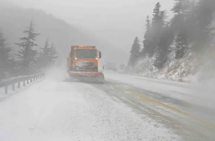 Antalya-Konya karayolunda kar yağışı başladı
