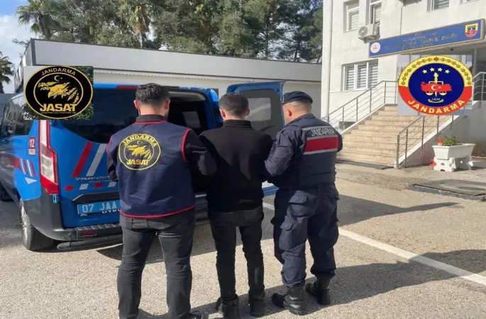 Antalya’da 25 yıl 15 gün kesinleşmiş hapis cezası bulunan firari yakalandı
