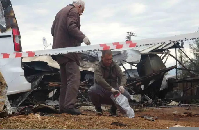 Antalya’da 5’i çocuk 6 kişinin öldüğü yangında sera sahibi tutuklandı
