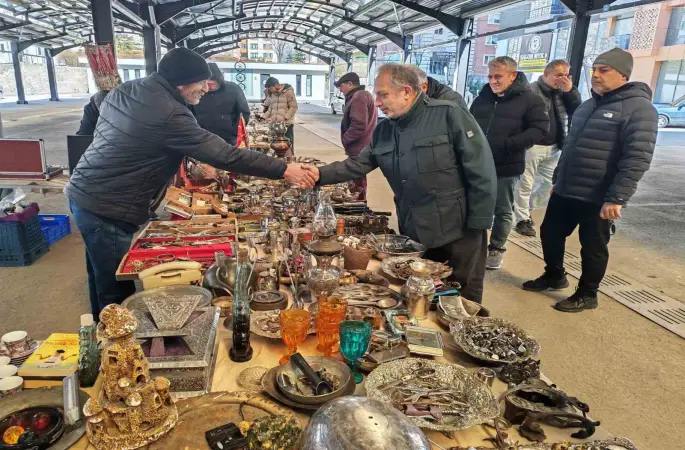 Antikacılar baharı karşılıyor
