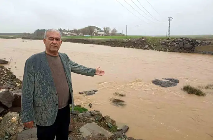 Araban’da sağanak yağış etkili oluyor
