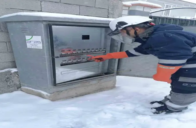 Aras EDAŞ’tan yeni yıla kesintisiz enerji mesaisi
