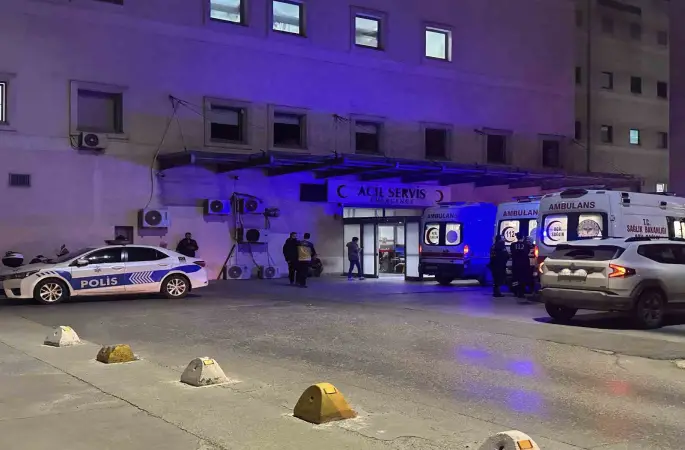 Arkadaşına kanser olduğunu söyleyip silahıyla kendini vurdu
