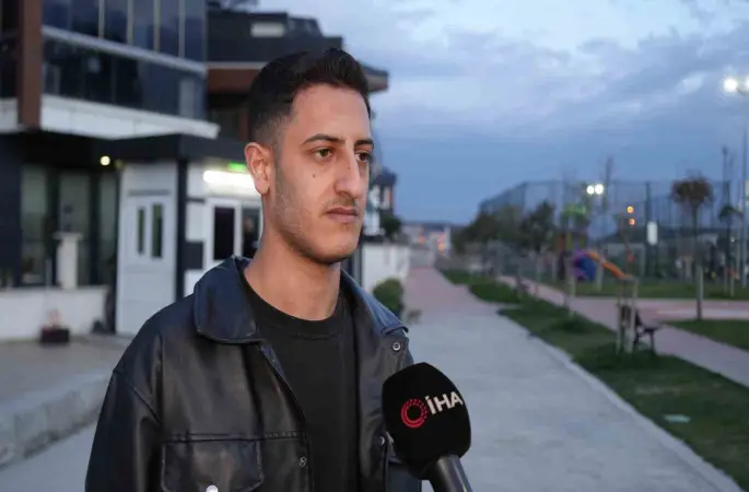 Arnavutköy’de kamyonun çarptığı araç sahibi faciayı kıl payı atlattı
